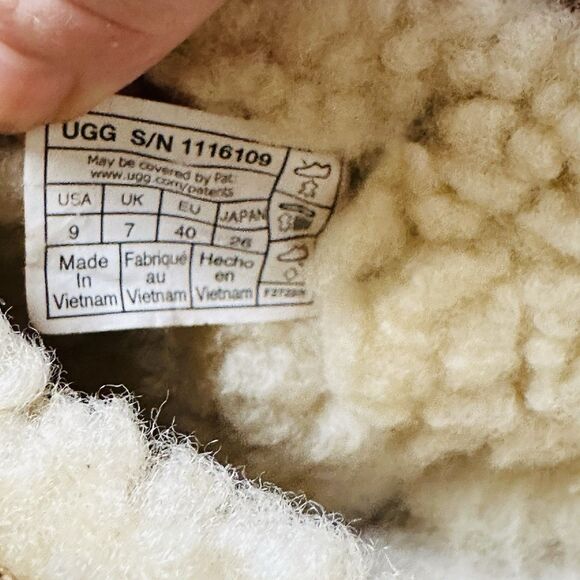 UGG Classic Ultra Mini Boot for Women’s Size US 9 Chestnut Natural Materials - Picture 11 of 12